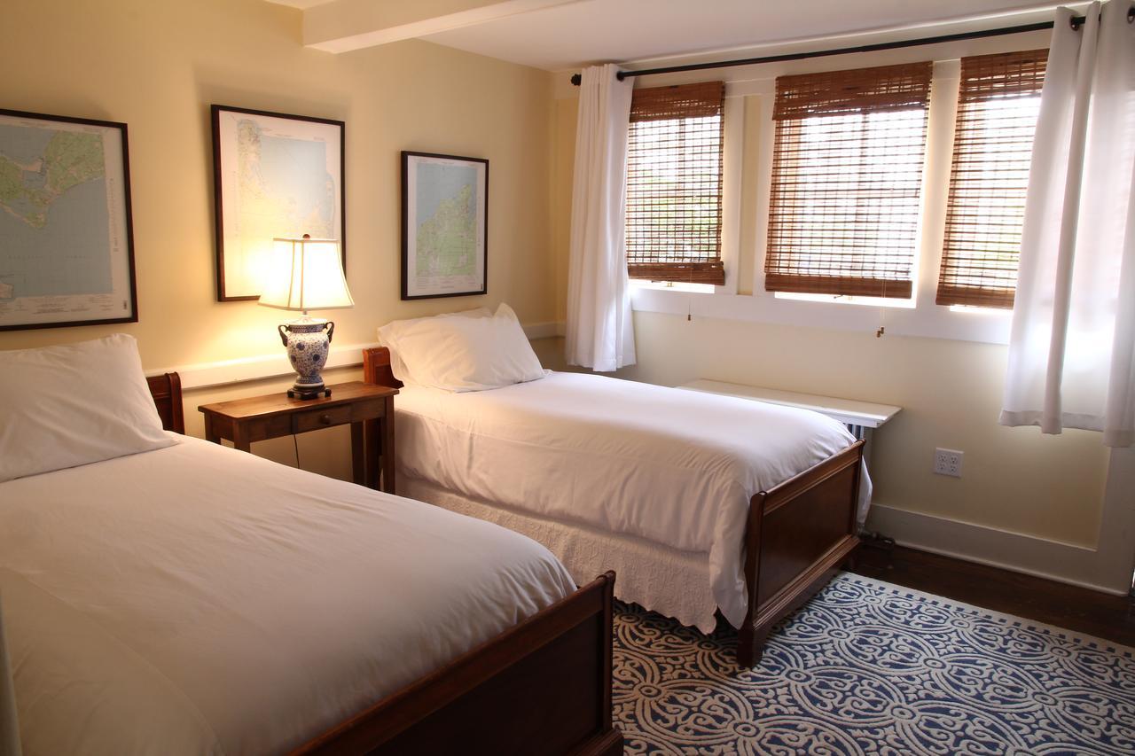 The Oak Bluffs Inn Buitenkant foto