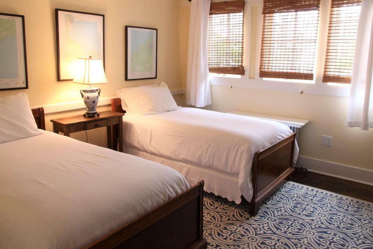 The Oak Bluffs Inn Buitenkant foto